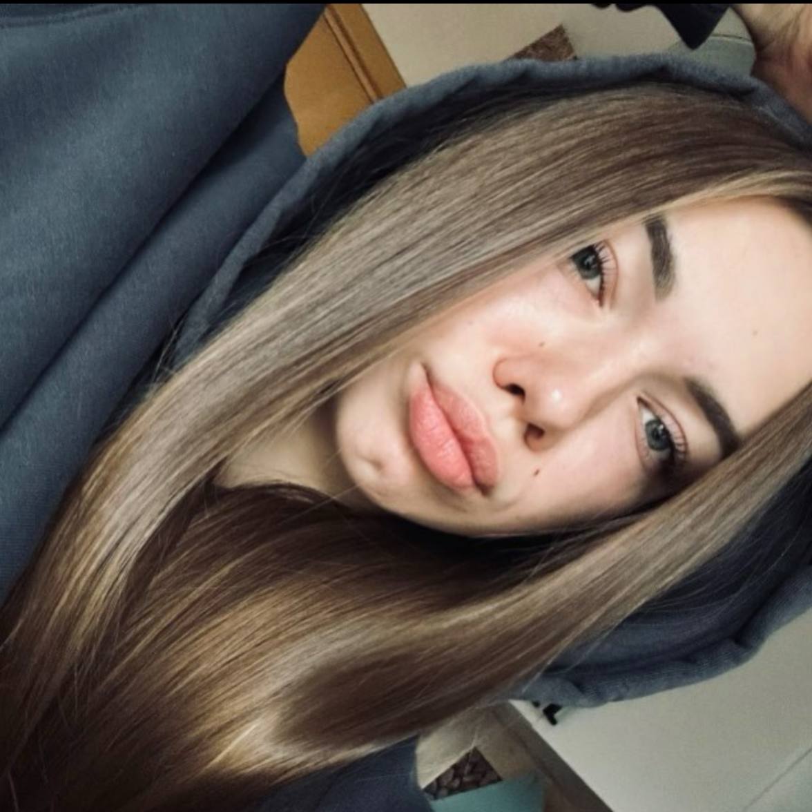 Анна — мастер студии purr!
